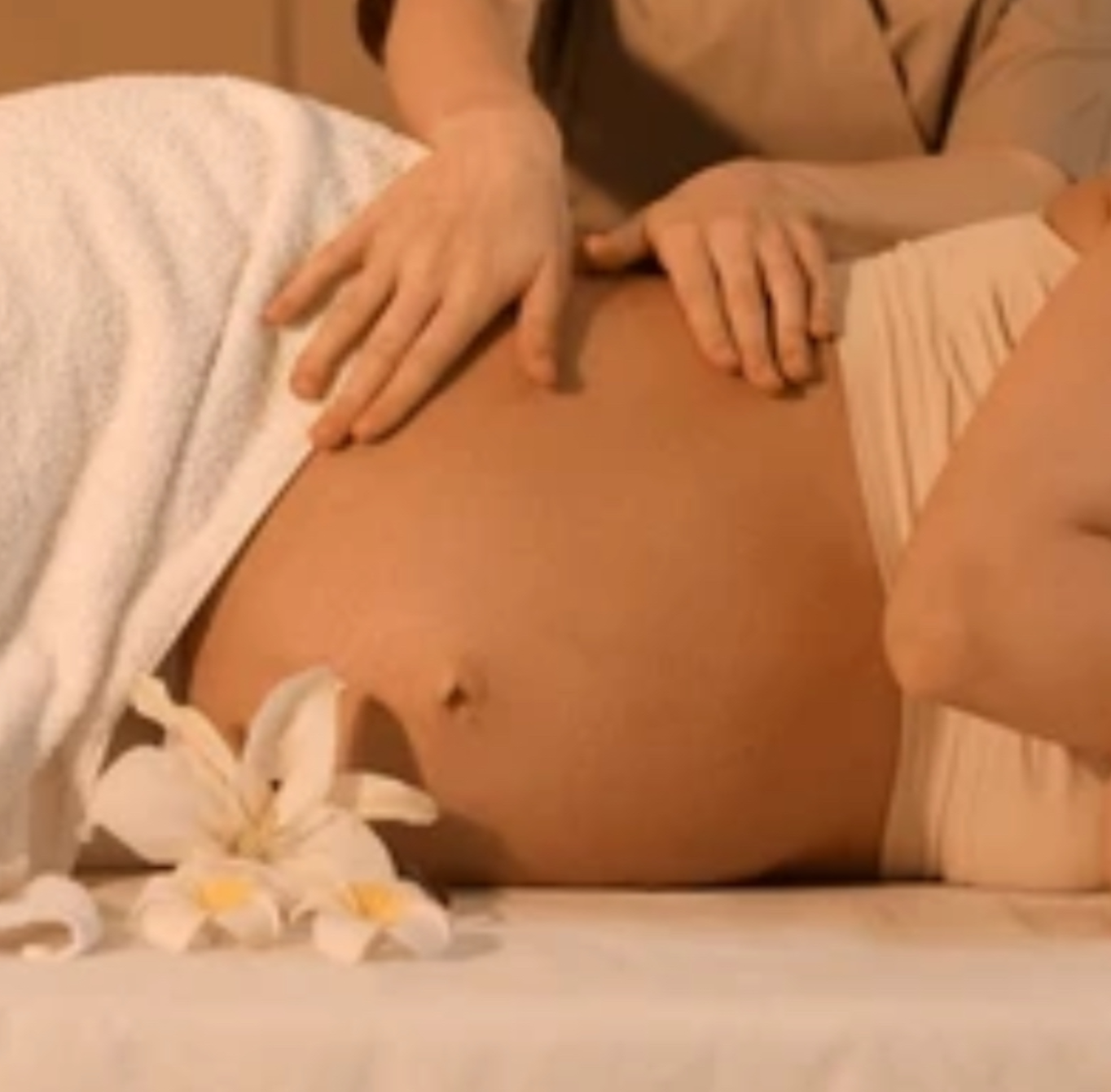 Massage PRÉNATAL FEMME ENCEINTE
